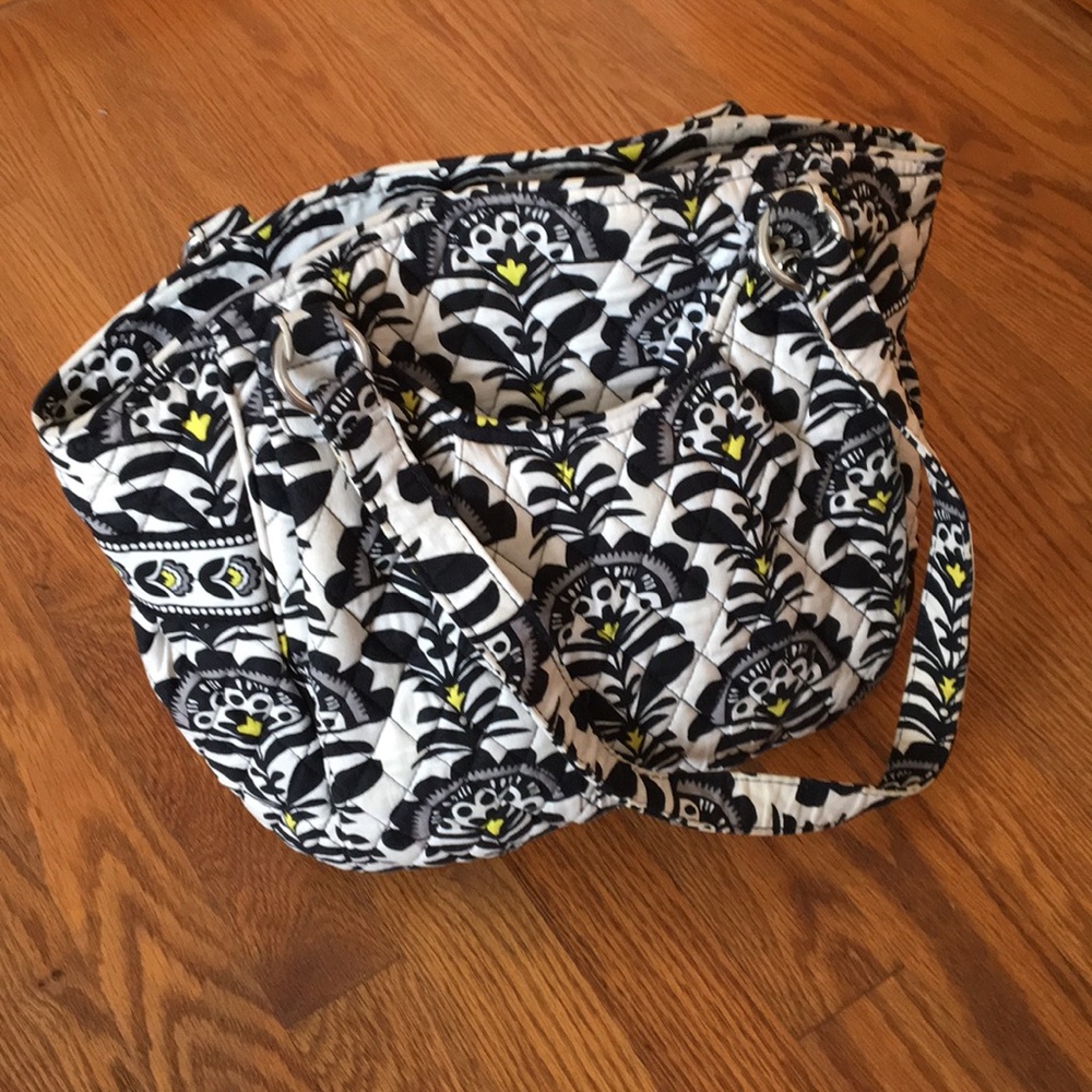 Large Vera Bradley hand bag